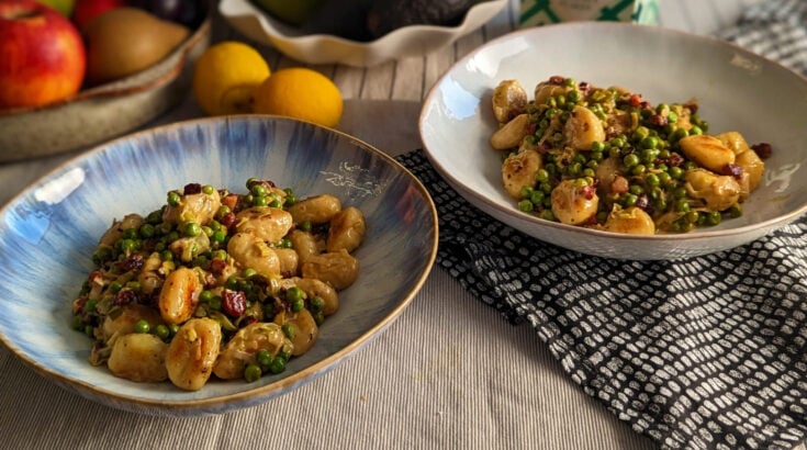 Pan-fried Gnocchi with Pancetta, Leeks & Peas