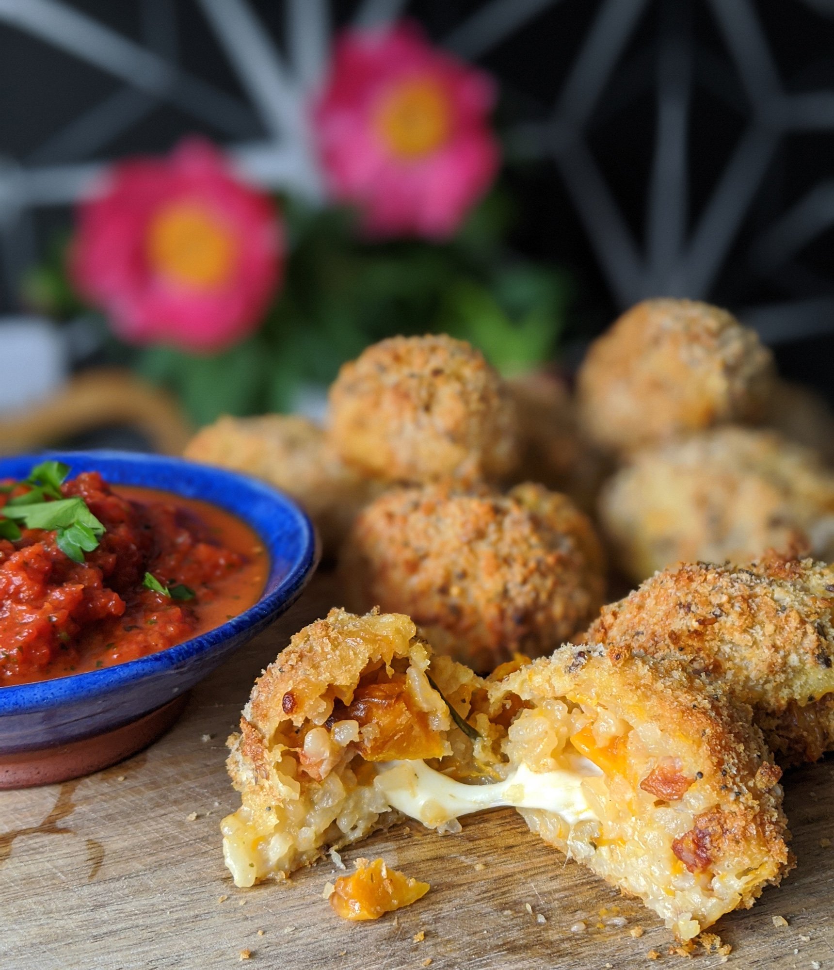 Arancini cuit au four avec centres de mozzarella fondante (GF)