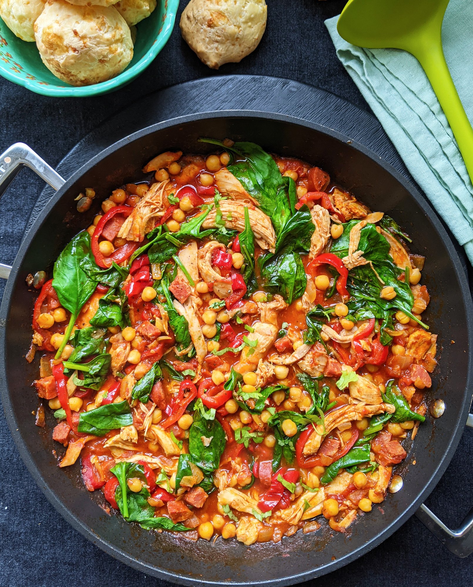 Spanisches Hühnchen, Chorizo & Kichererbseneintopf (GF, DF)