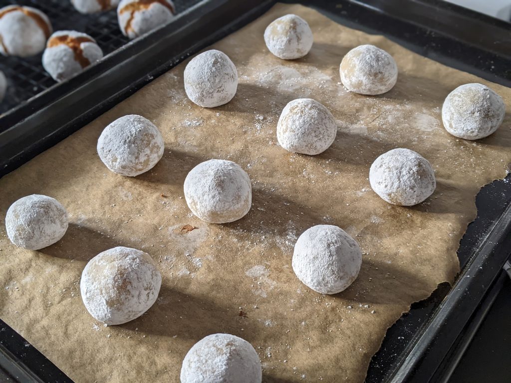 soft amaretti about to be baked