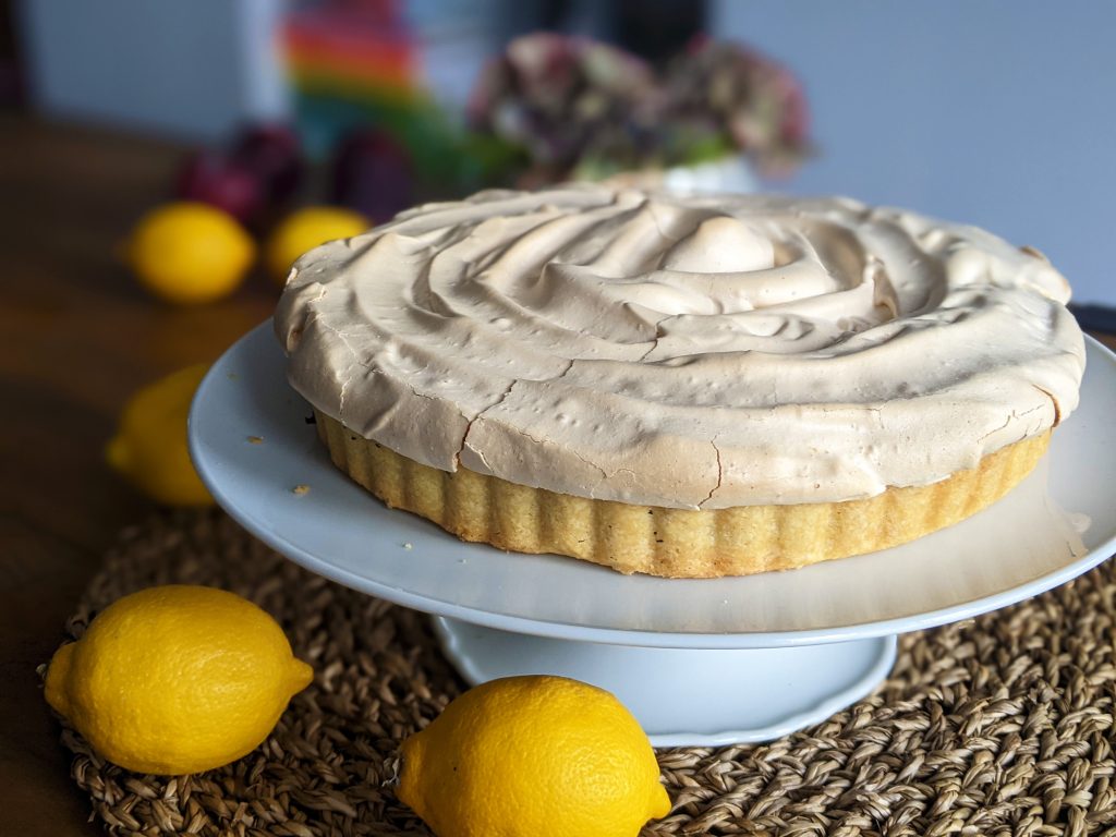 gluten free lemon meringue pie unsliced