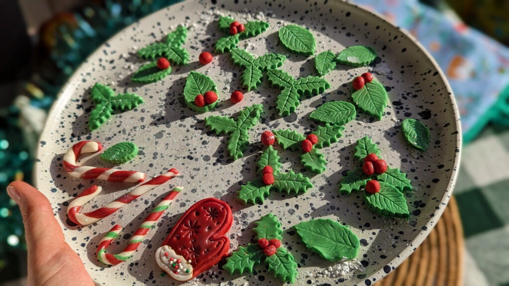 festive fondant decorations